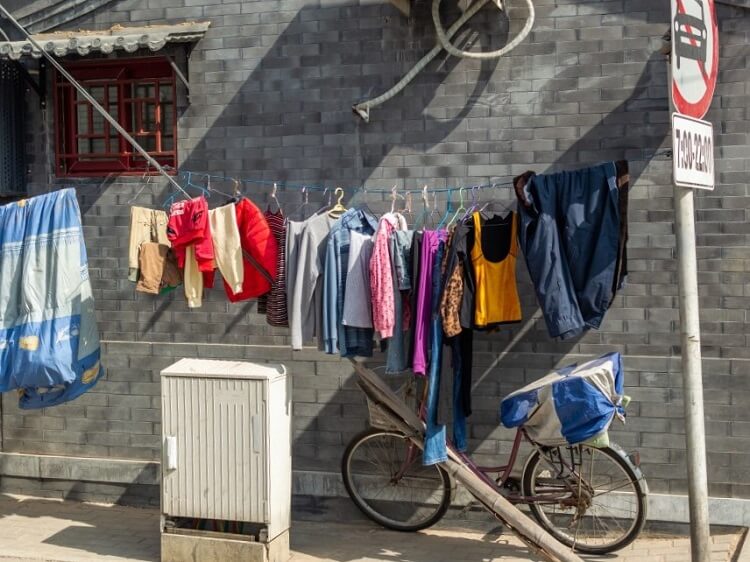 Chinese clothes line
