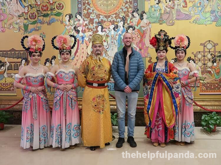 underdressed foreigner at chinese opera