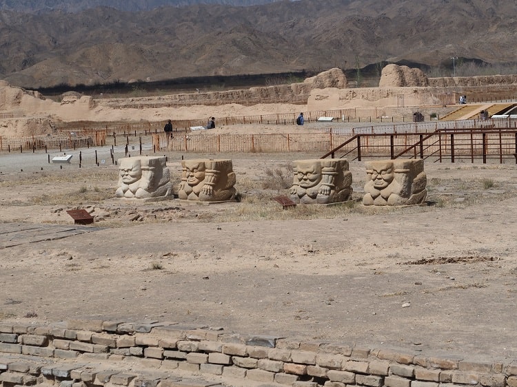 Western Xia Imperial Tombs relics