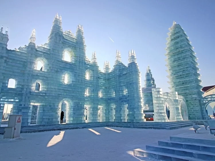beautiful ice sculptures in harbin