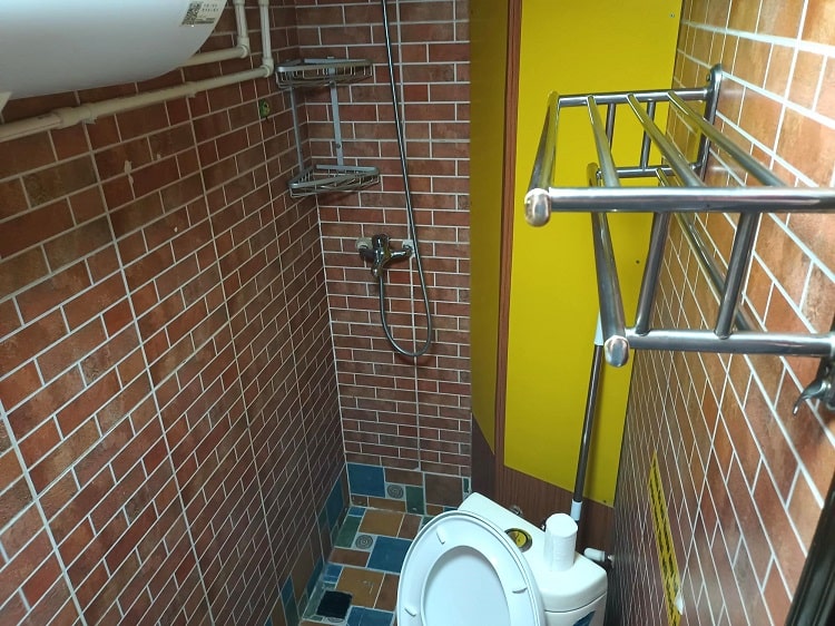 Keats Chinese School bathroom